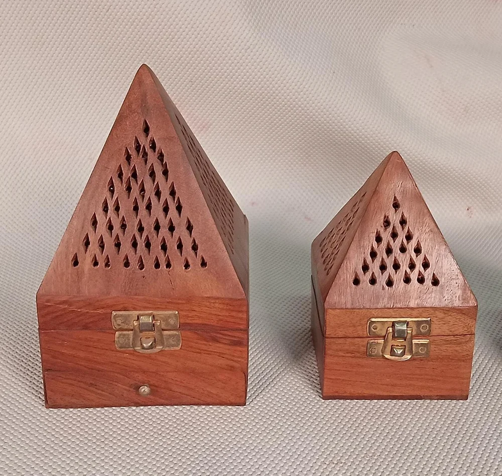 Premium Sesame Wooden Dhoop Box (Medium)